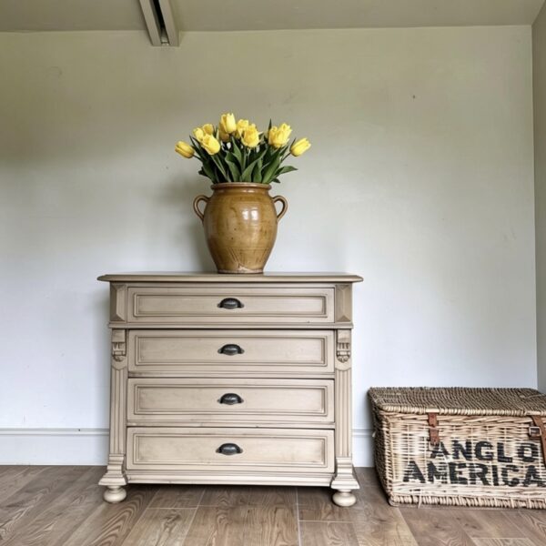 Antique French chest of drawers